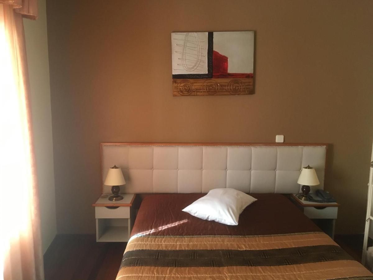 Florinda Bed & Breakfast ชาเวส ภายนอก รูปภาพ